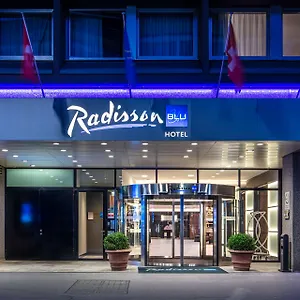 **** Hotel Radisson Blu, Elveţia