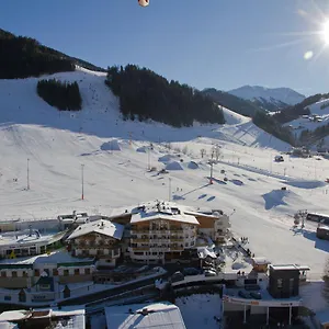 Wellness- Und Egger Saalbach