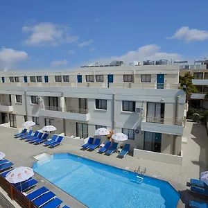 https://paloma-apartments.hotelsatayianapa.com
