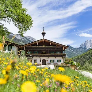 Berg'k'hof Kaisertal - Alpine Hideaway Chata Ebbs
